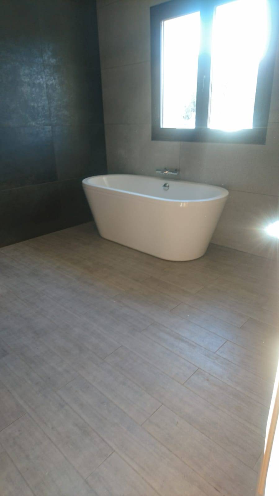 Revêtement mural salle de bain Granicruz