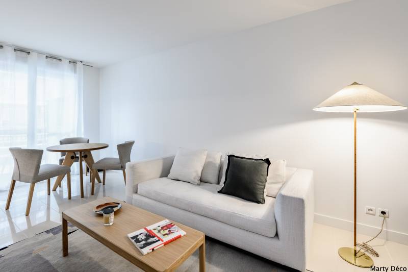 Salon, pièce à vivre. fin de chantier Granicruz