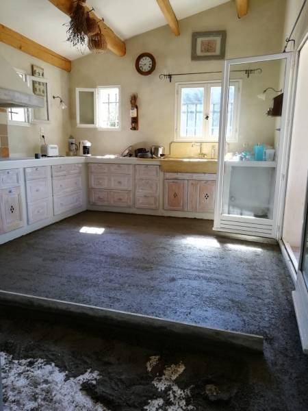 Création d'une chape en ciment