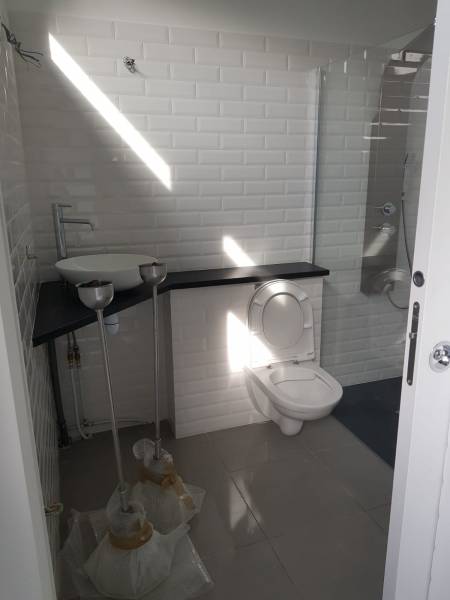 Rénovation studio, salle de bain granicruz