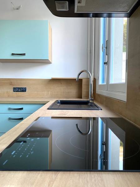 Installation de cuisine avec électroménagers
