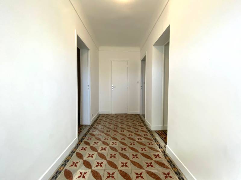 Rénovation partielle et embellissement d'un appartement de 40m², à Nice