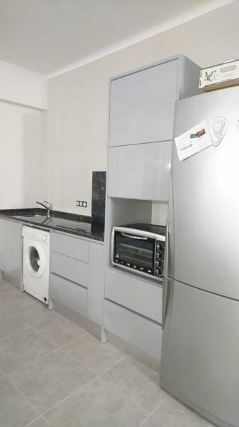 Plan de travail granite noir meubles thermolaminés Cuisine madeleine Nice Granicruz