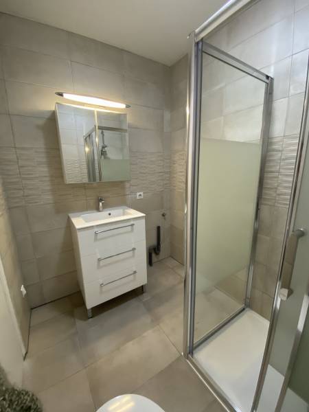 Rénovatin d'une salle de bain sous traitance Granicruz