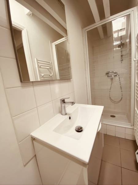 Rénovation complète d'un studio Nice Libération, avril 2021