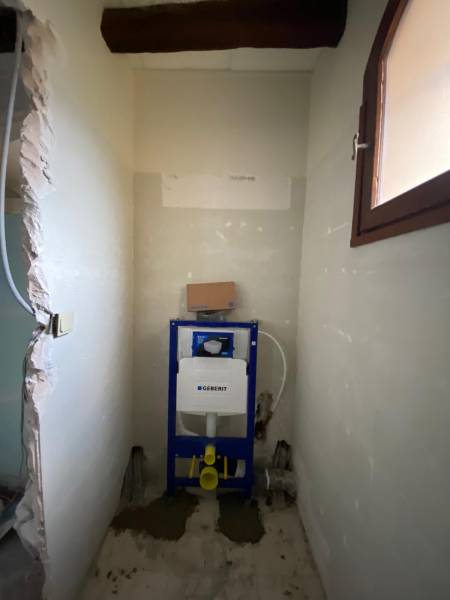 Travaux de plomberie et rénovation de WC 