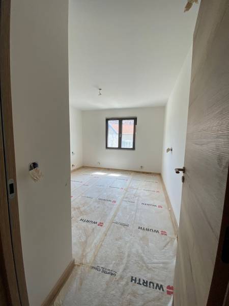 Pose de porte d'intérieure