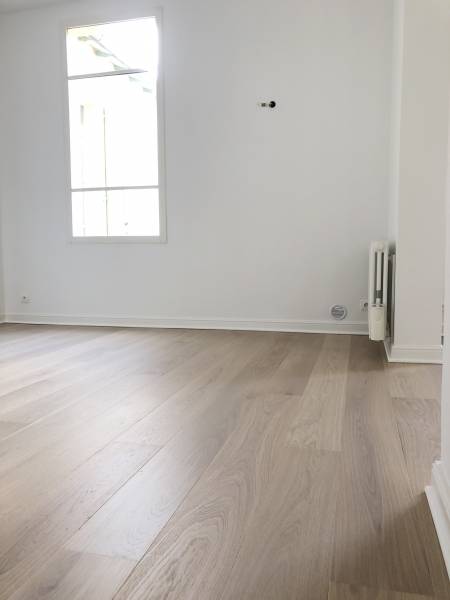Pose de parquet en chêne massif 