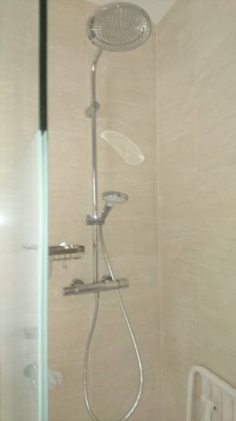 Colonne de douche cahntier Granicruz