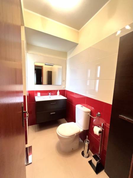WC 2