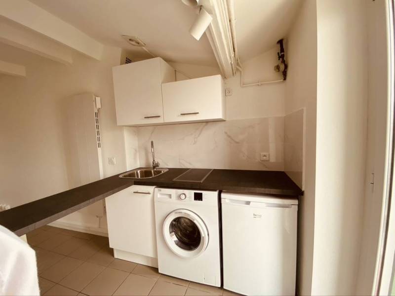 Rénovation complète d'un studio sous comble à Nice, quartier Libération