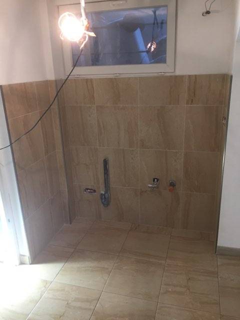 salle de bain Nice sol et mur carrelage Nice Granicruz