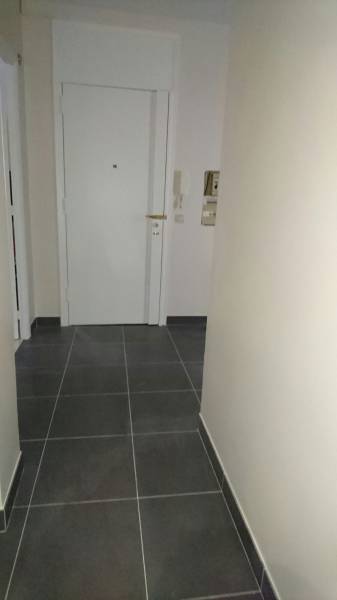 Réfection des sols d'une maison comprnant la fourniture et la pose de carrelage, Vallée du Paillon (Alpes-Maritimes)