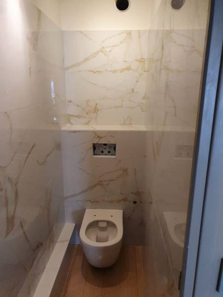 Modernisation toilettes Geberit par Granicruz