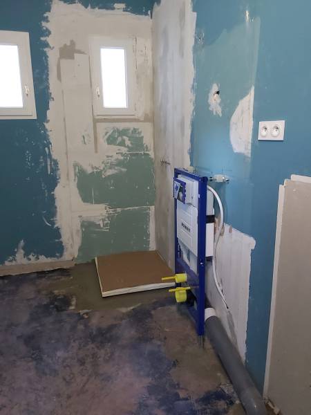 Travaux de plomberie, WC et douche