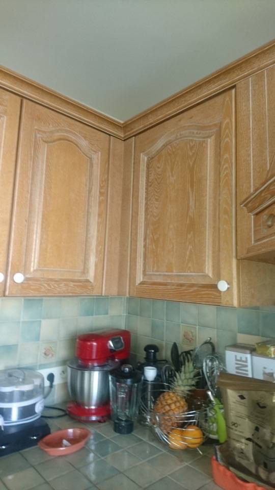 Meubles hauts avant rénovation GRANICRUZ