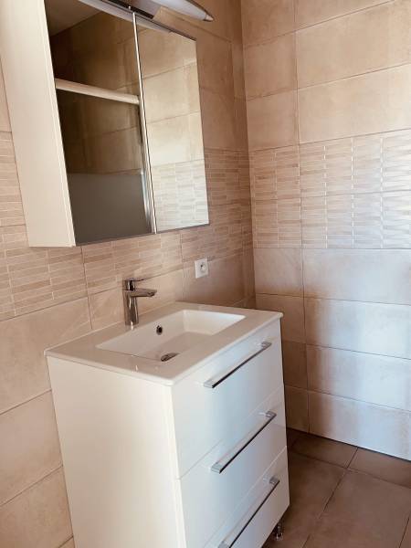 Rénovatin d'une salle de bain en sous traitance Granicruz