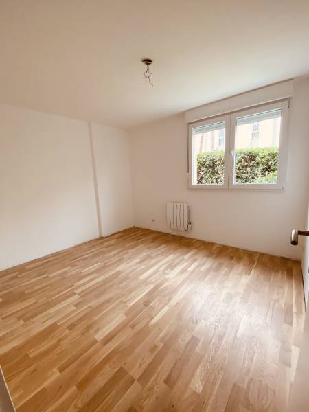 Rénovation des sols en parquet en bois massif
