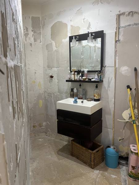 Avant travaux de salle d'eau (granicruz)
