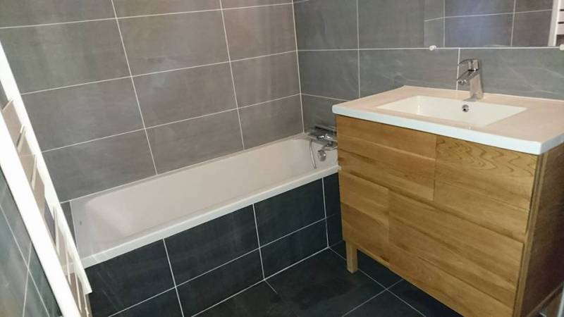 Pose carrelage dual preto salle de bain (30X60)