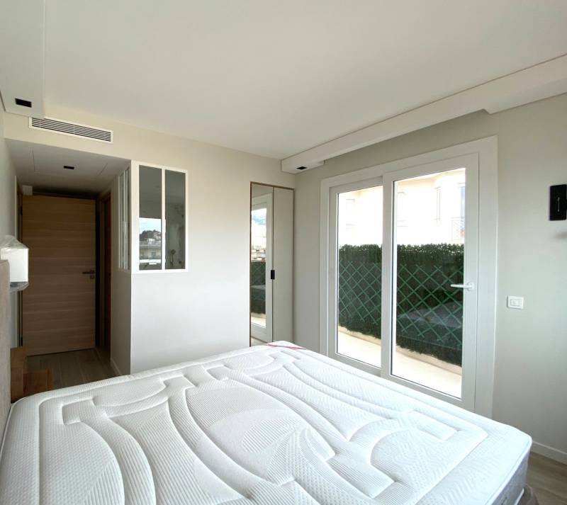 Enduits, ponçage et peinture