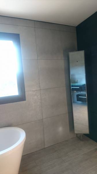 revêtement mural d'une salle de bain Granicruz