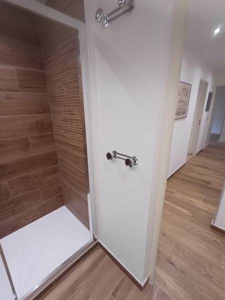 GRANICRUZ, votre expert en rénovation des sols et murs