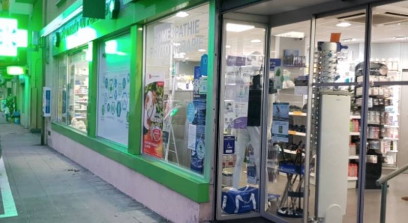 pharmacie voisin de Granicruz