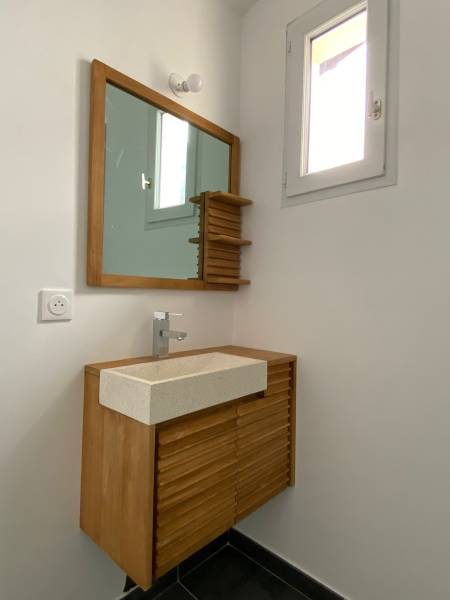 Pose de meuble de salle de bain