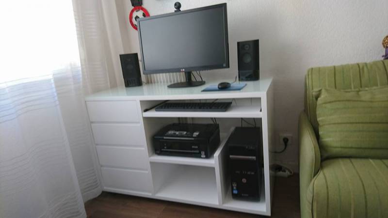 Création secrétaire en laqué blanc sur-mesure à Nice la Madeleine