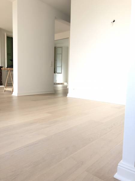 Pose de parquet en chêne massif 