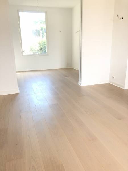 Pose de parquet en chêne massif 